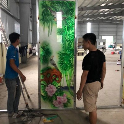 Xưởng kính Moreglass